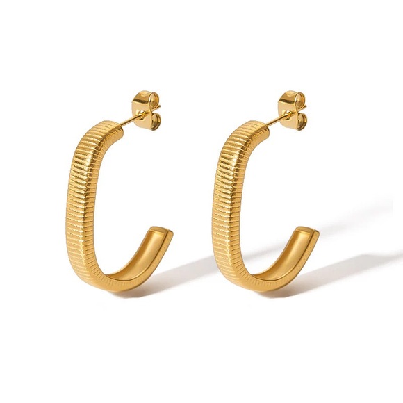 NEW💎18K Gold Plated Hoop Earrings*Minimalist Design* - Picture 1 of 7